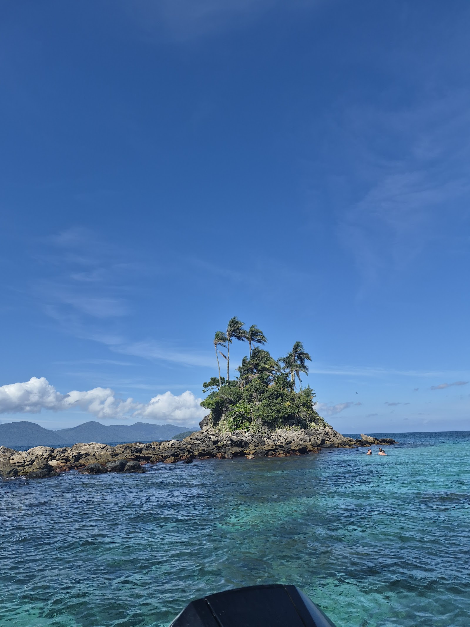 Passeios de Lancha em Angra dos Reis | Caiçara Turismo Náutico