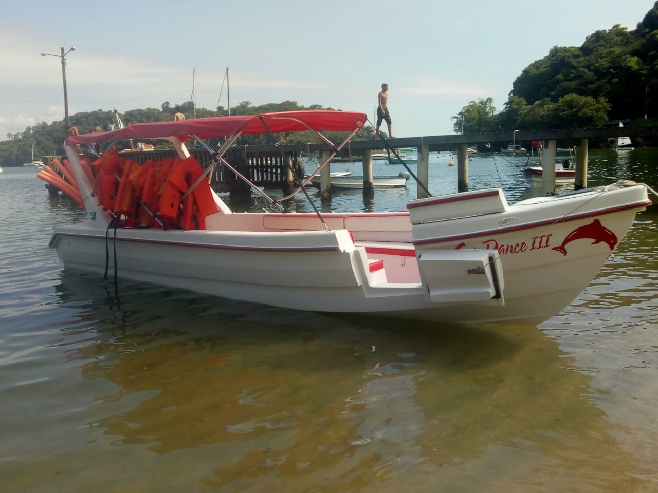 Passeios de barco em Angra dos Reis-RJ - Sea Dance Turismo