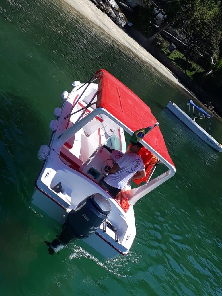 Passeios de barco em Angra dos Reis-RJ - Sea Dance Turismo