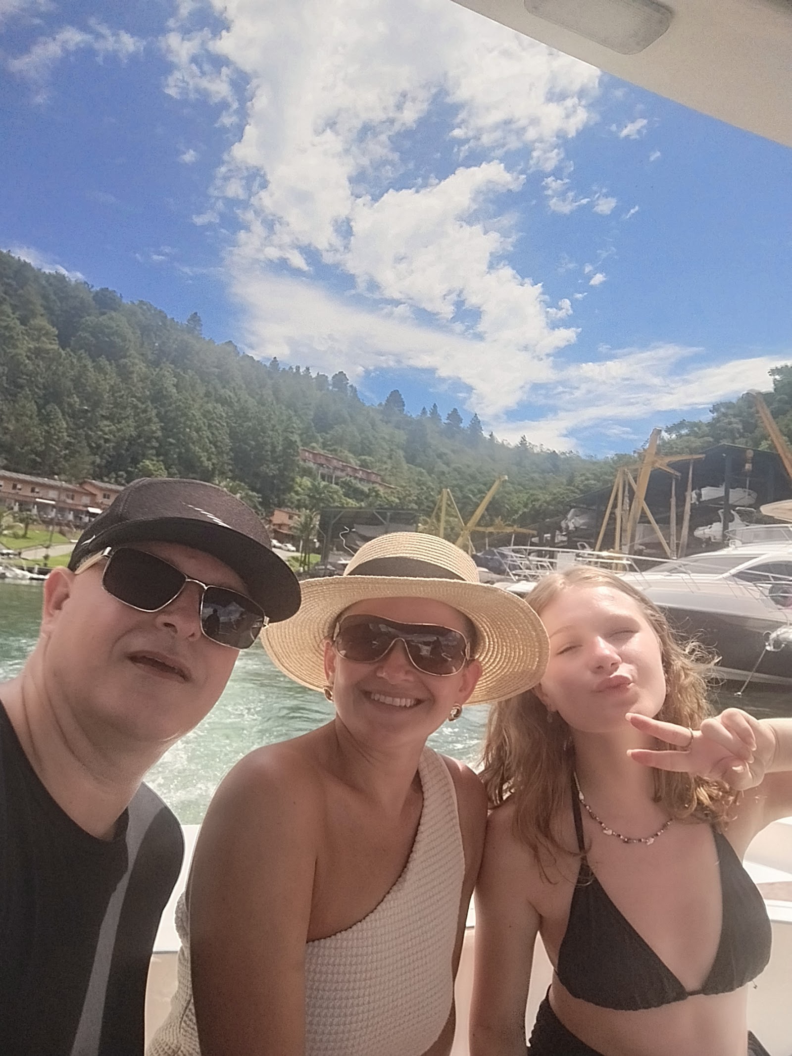 Absoluta's Tour Angra dos Reis