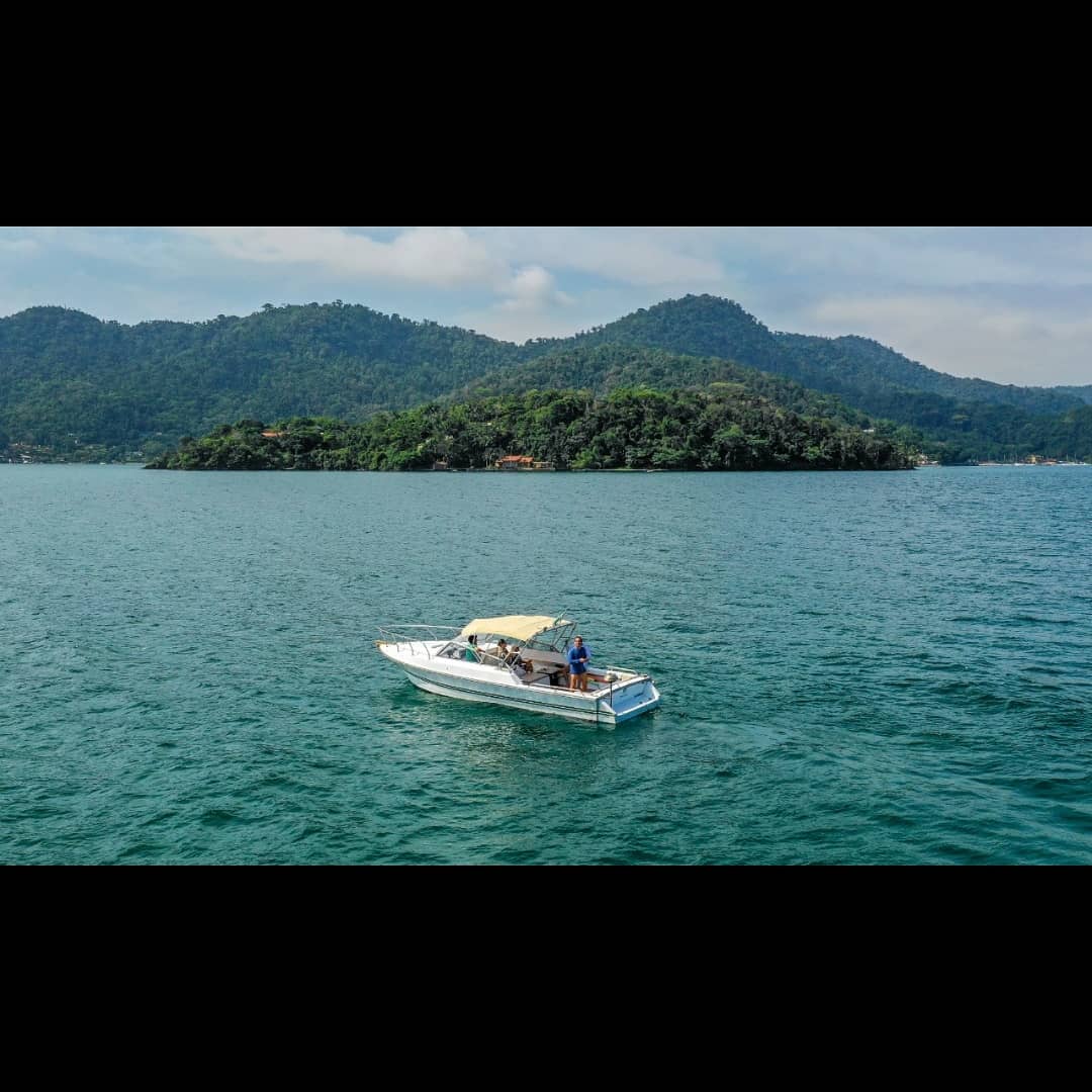 Aluguel de lancha em Angra | Caiçara Tour Angra