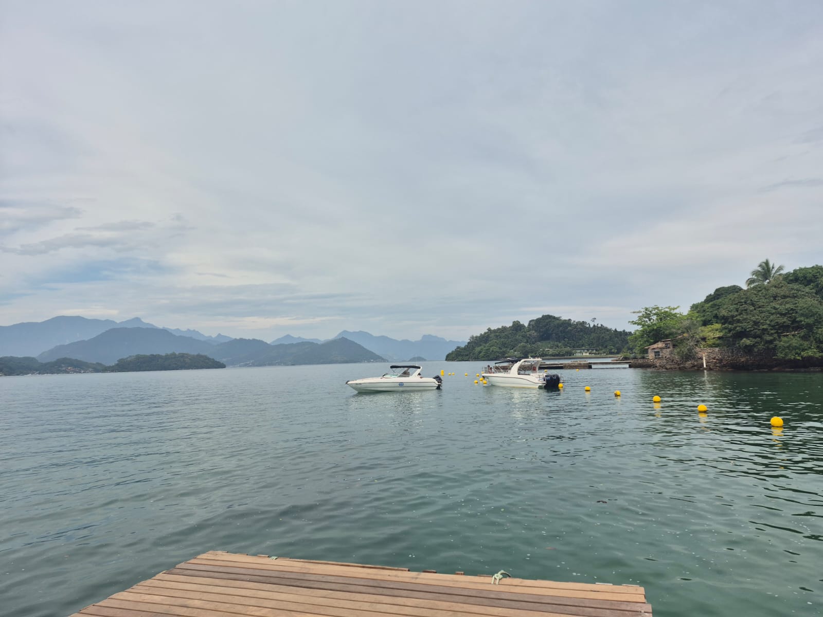 DM Angra Tur - Angra dos Reis Passeio de Lancha
