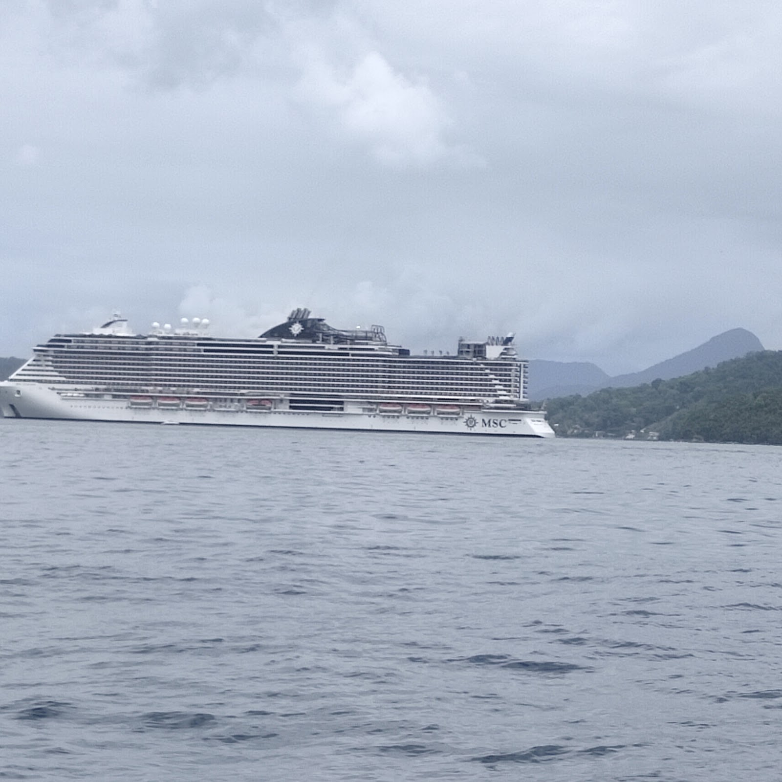 MR Táxi Boat / Transfer / Passeios / Apoio Marítimo