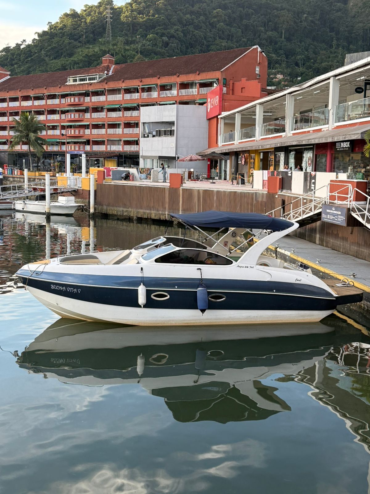 Buona Vita Passeios de Lancha Ilha Grande