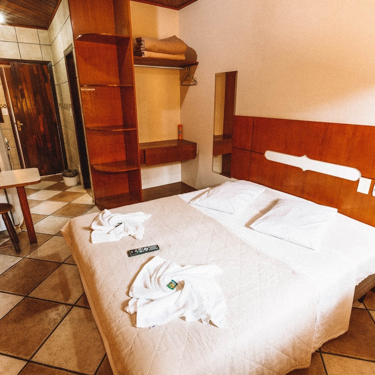 Pousada Lonier Praia Inn Flats