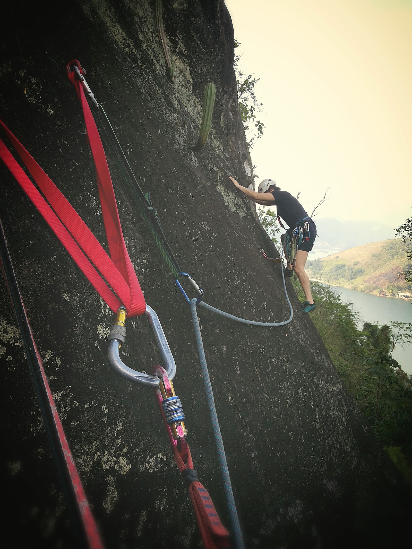 Campo Escola de Escalada do Retiro - MIRANTE - Angra dos Reis - RJ