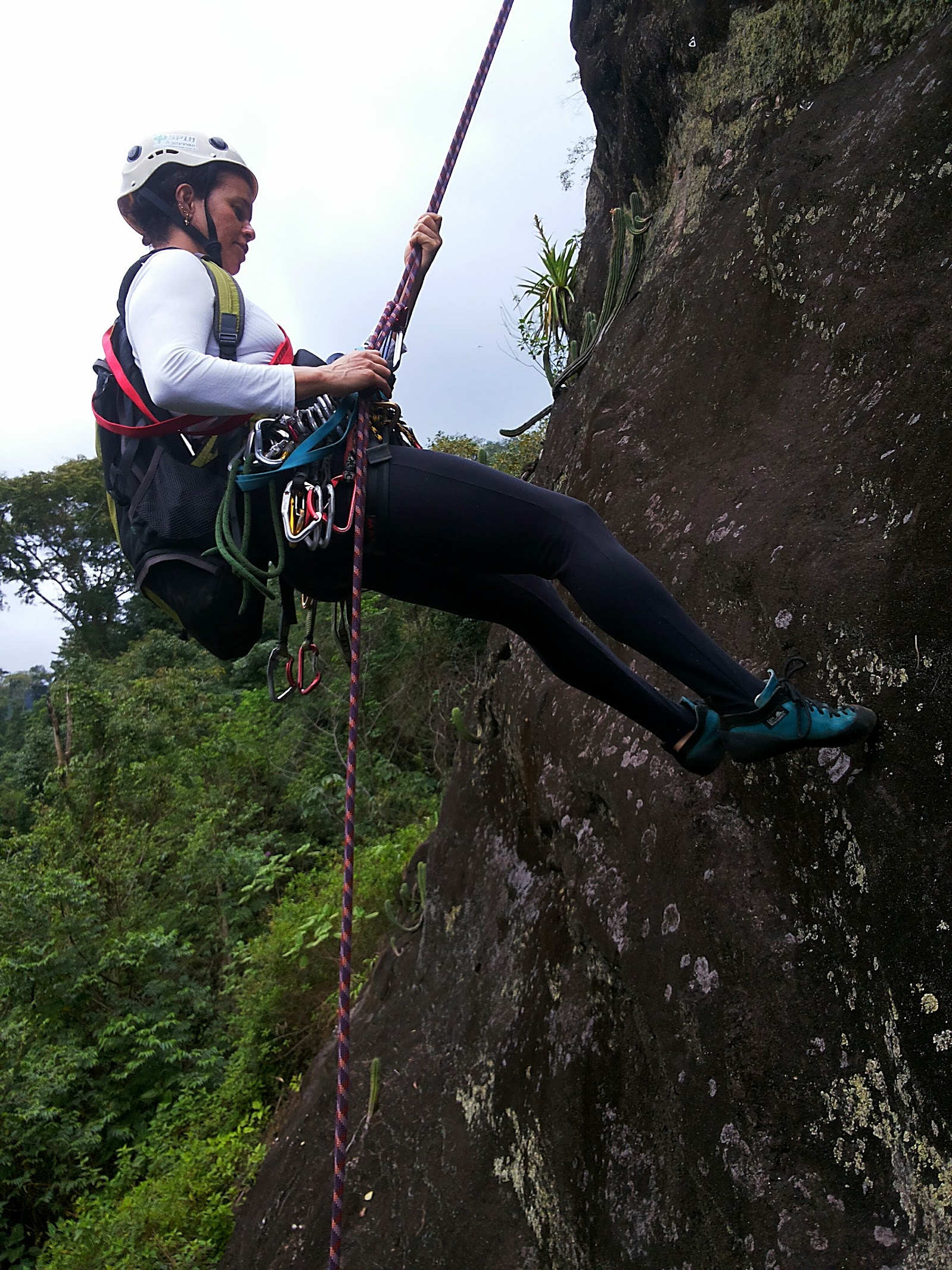 Campo Escola de Escalada do Retiro - MIRANTE - Angra dos Reis - RJ