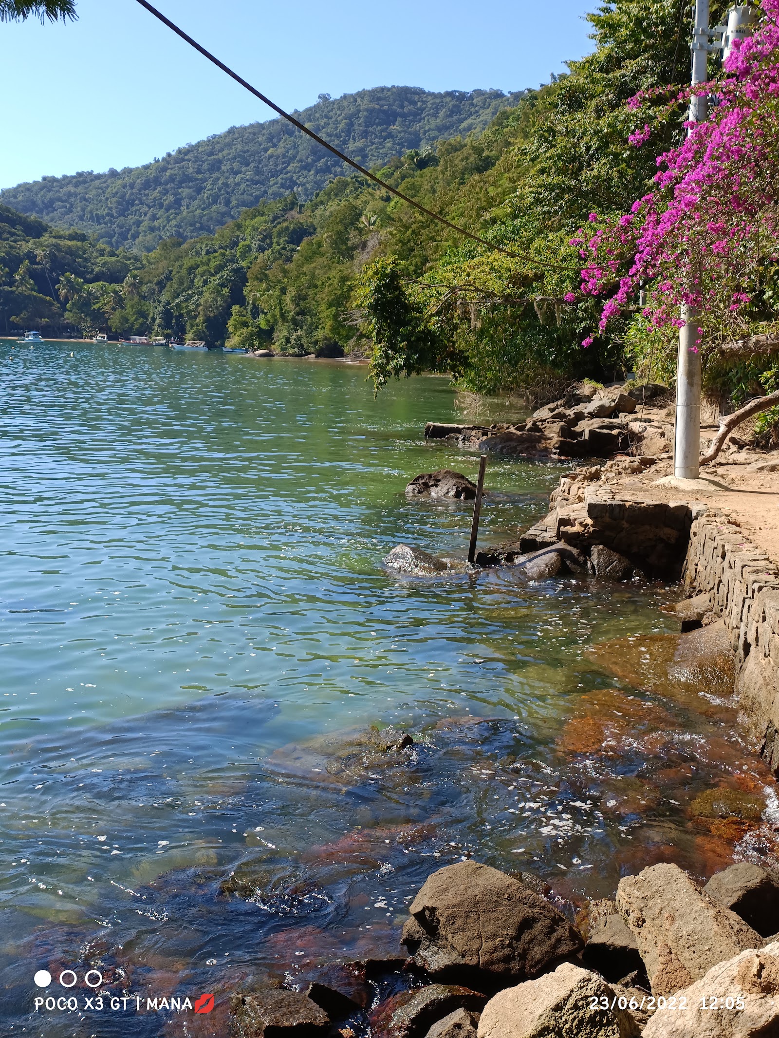 Praia da Crena