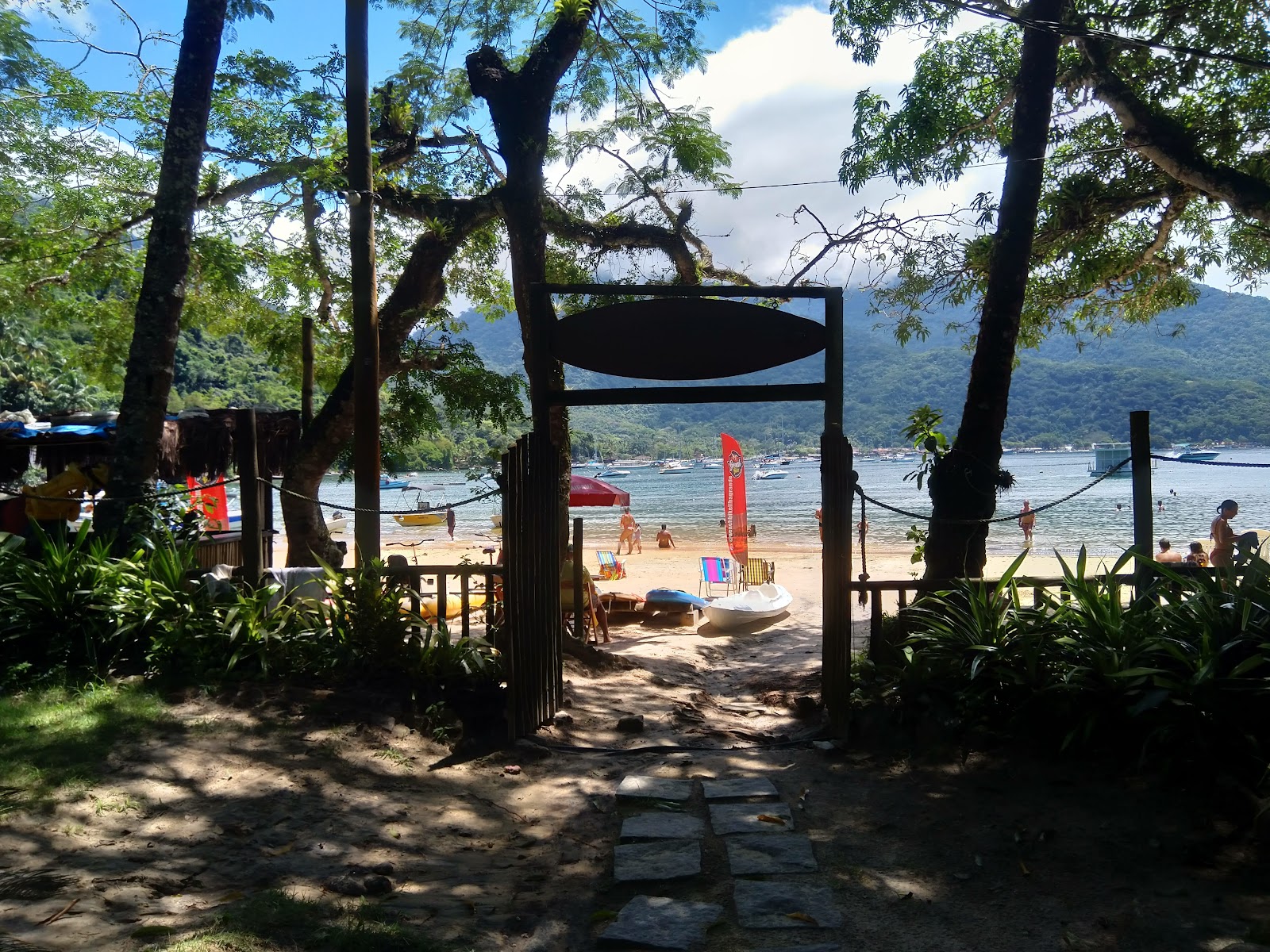 Praia da Crena