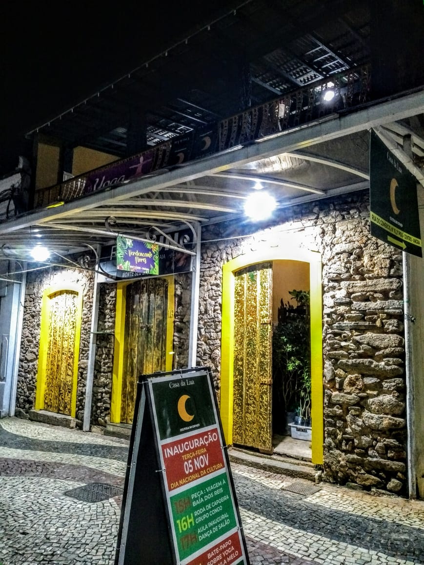 Casa da Lua. Cultura no Espaço.