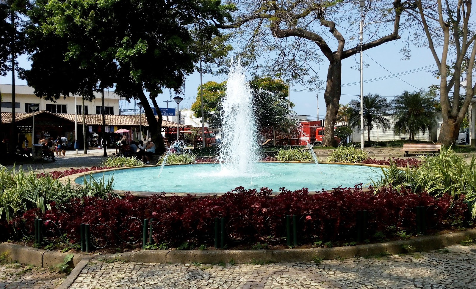 Praça Amaral Peixoto (Praca do Porto)