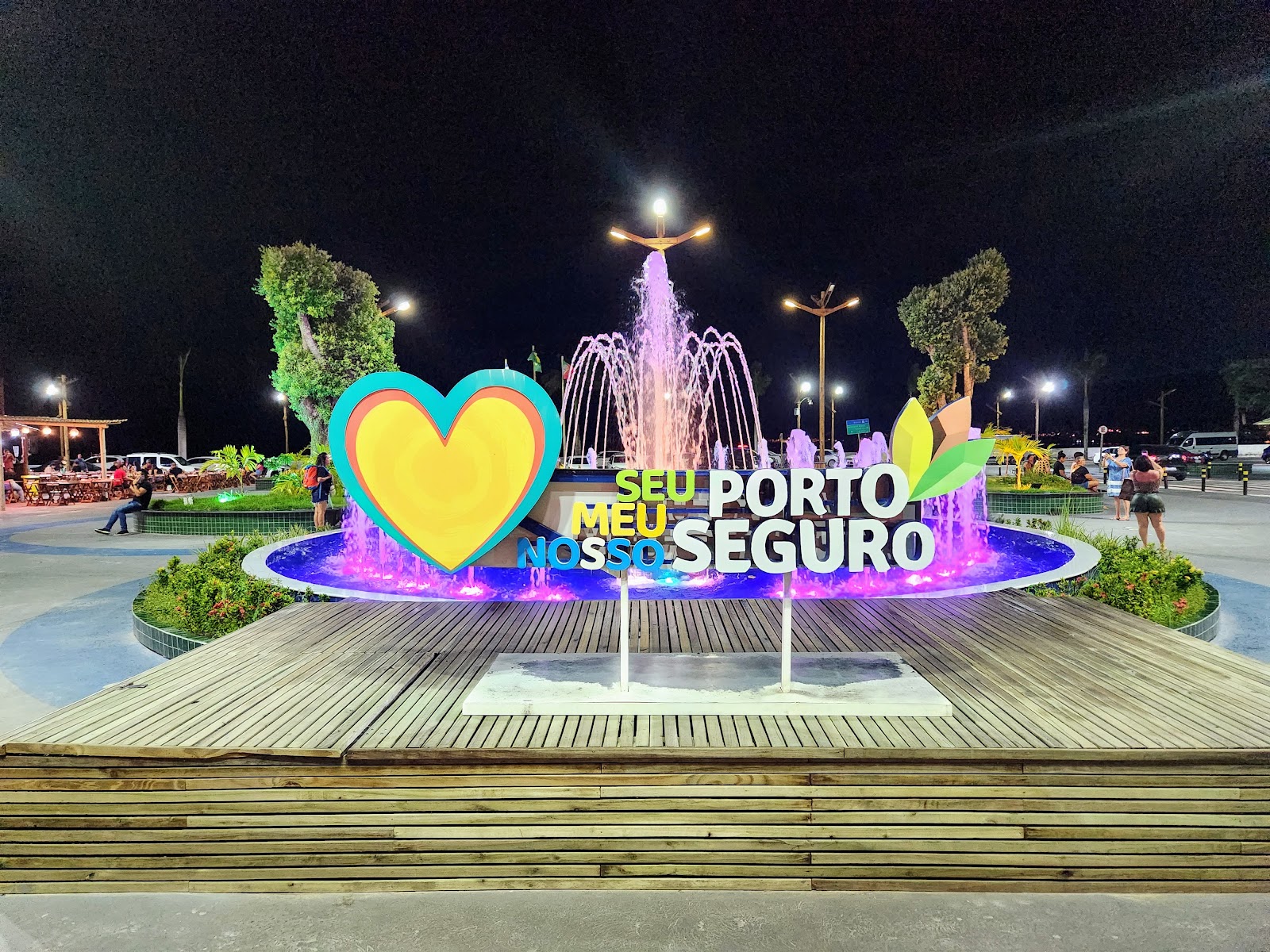 Passarela do Descobrimento, do Álcool, da Cultura, Atendimento ao Turista, Reclamações e Sugestões, Gastronômicas e Mercado
