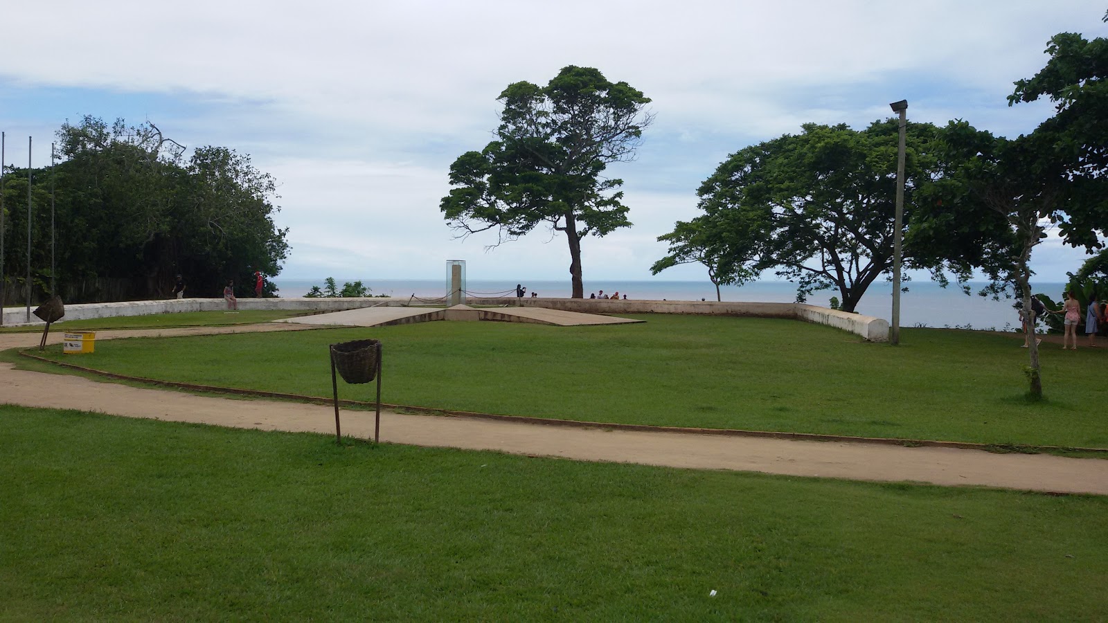 Mirante e placa Porto Seguro