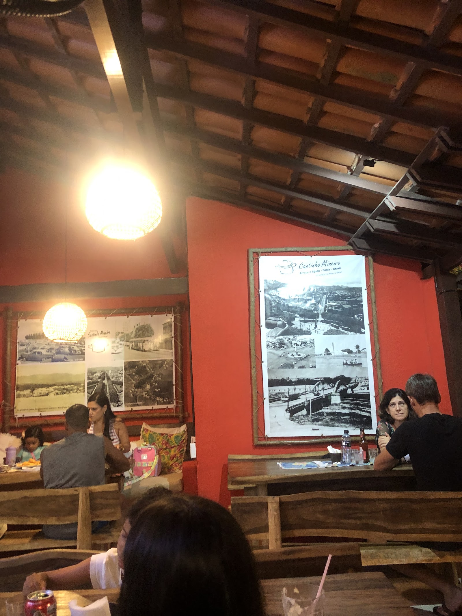 Cantinho Mineiro - Bar e Restaurante