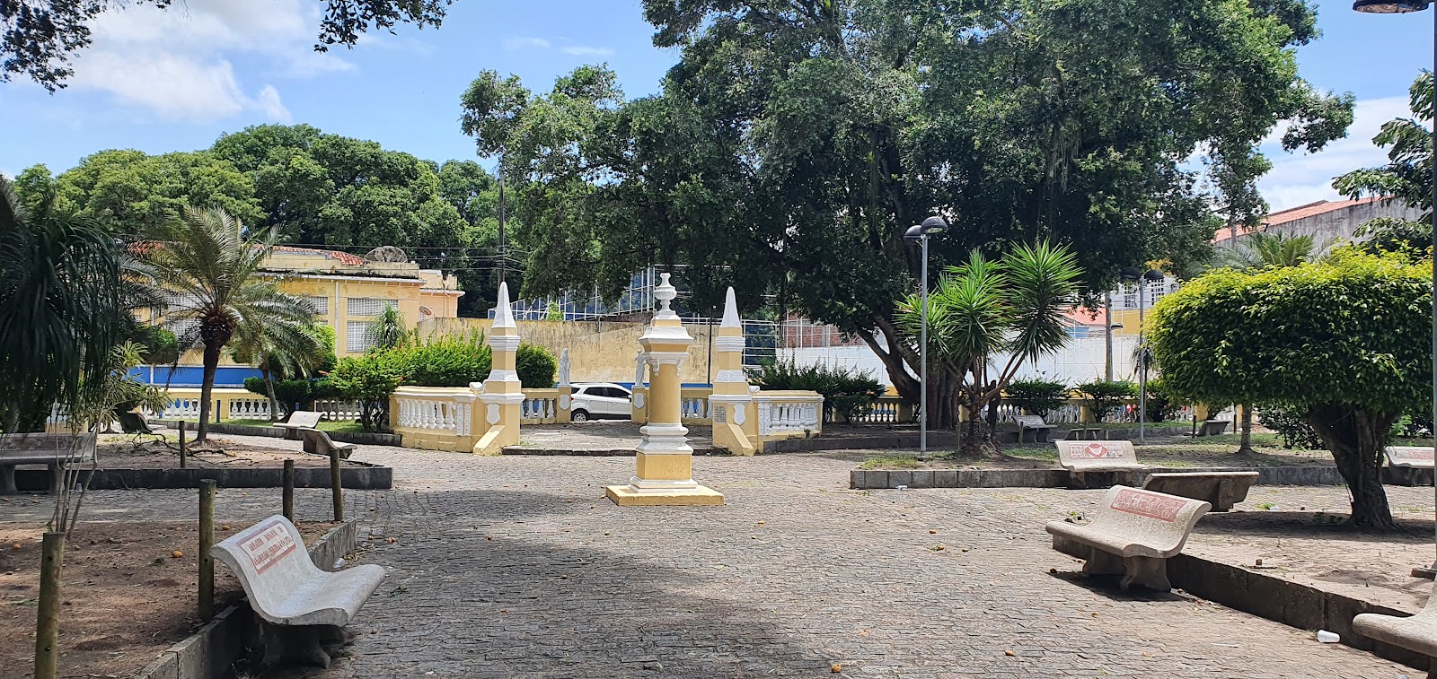 Praça Góes Calmon