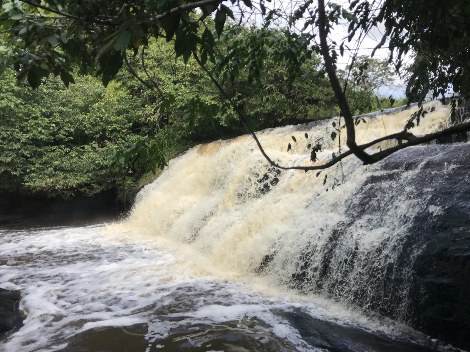 Cachoeira Poço da Roda ... Parque Ecológico Robson Dorme