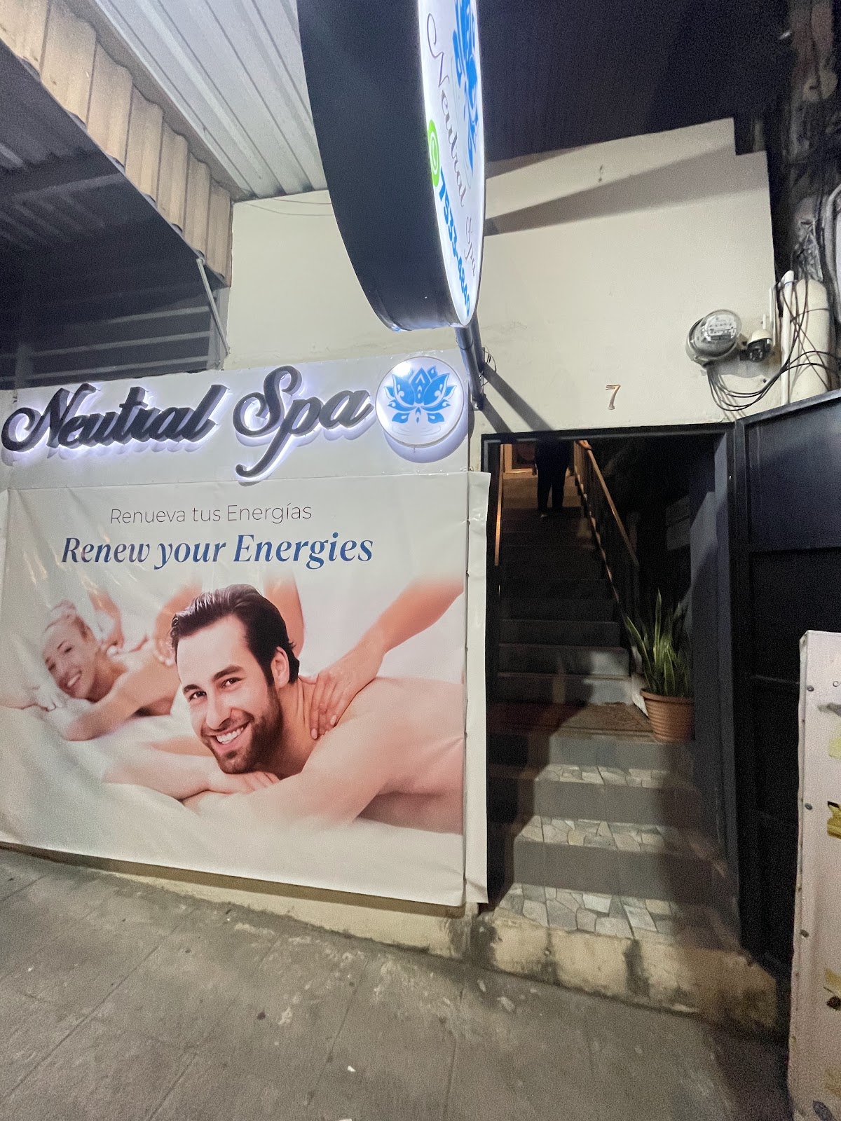 Neutral Spa