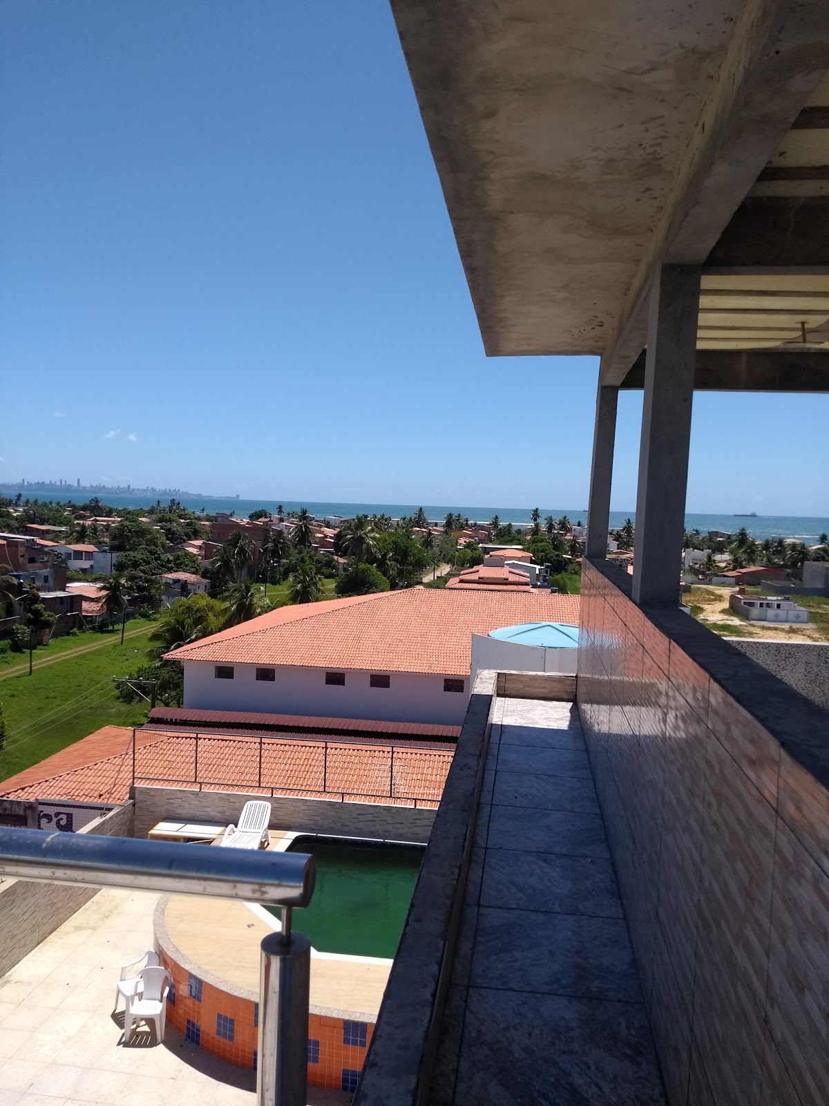Chesmar Plaza