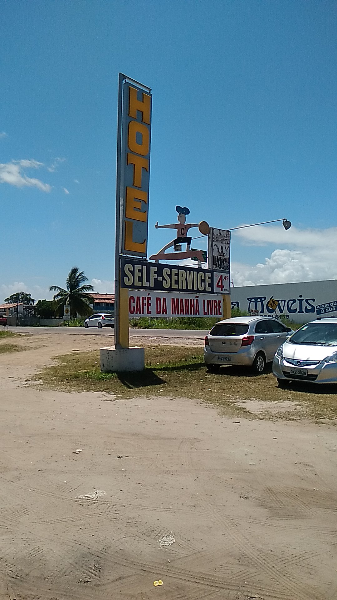 Chesmar Plaza