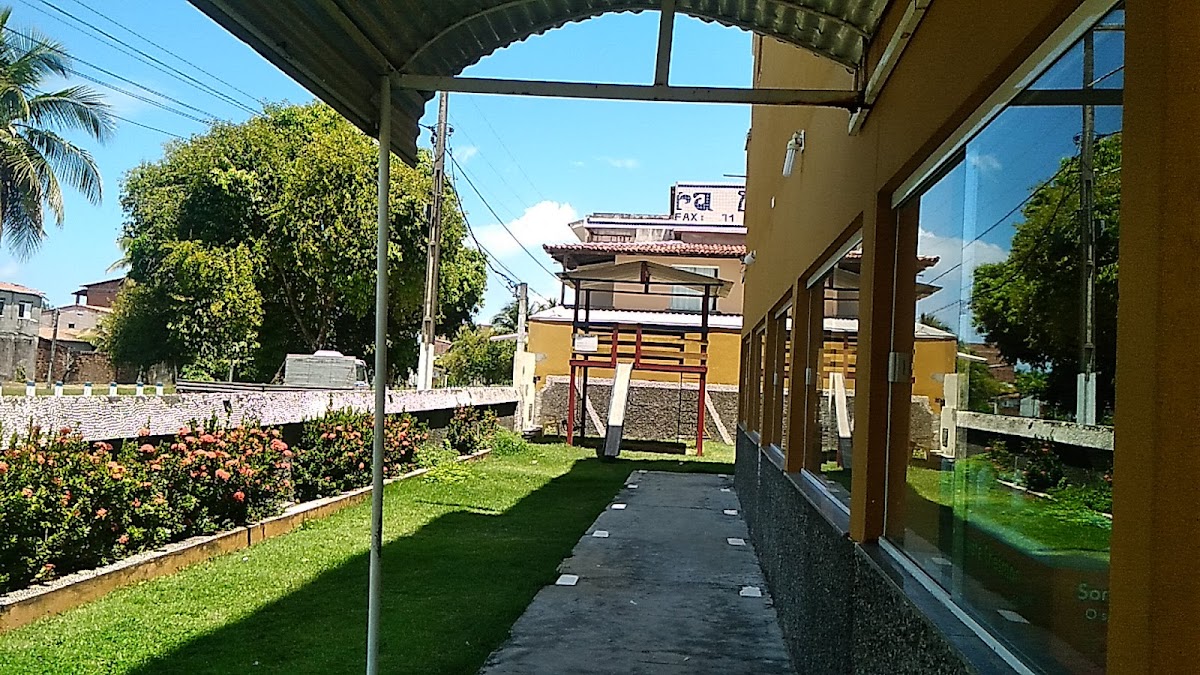 Chesmar Plaza
