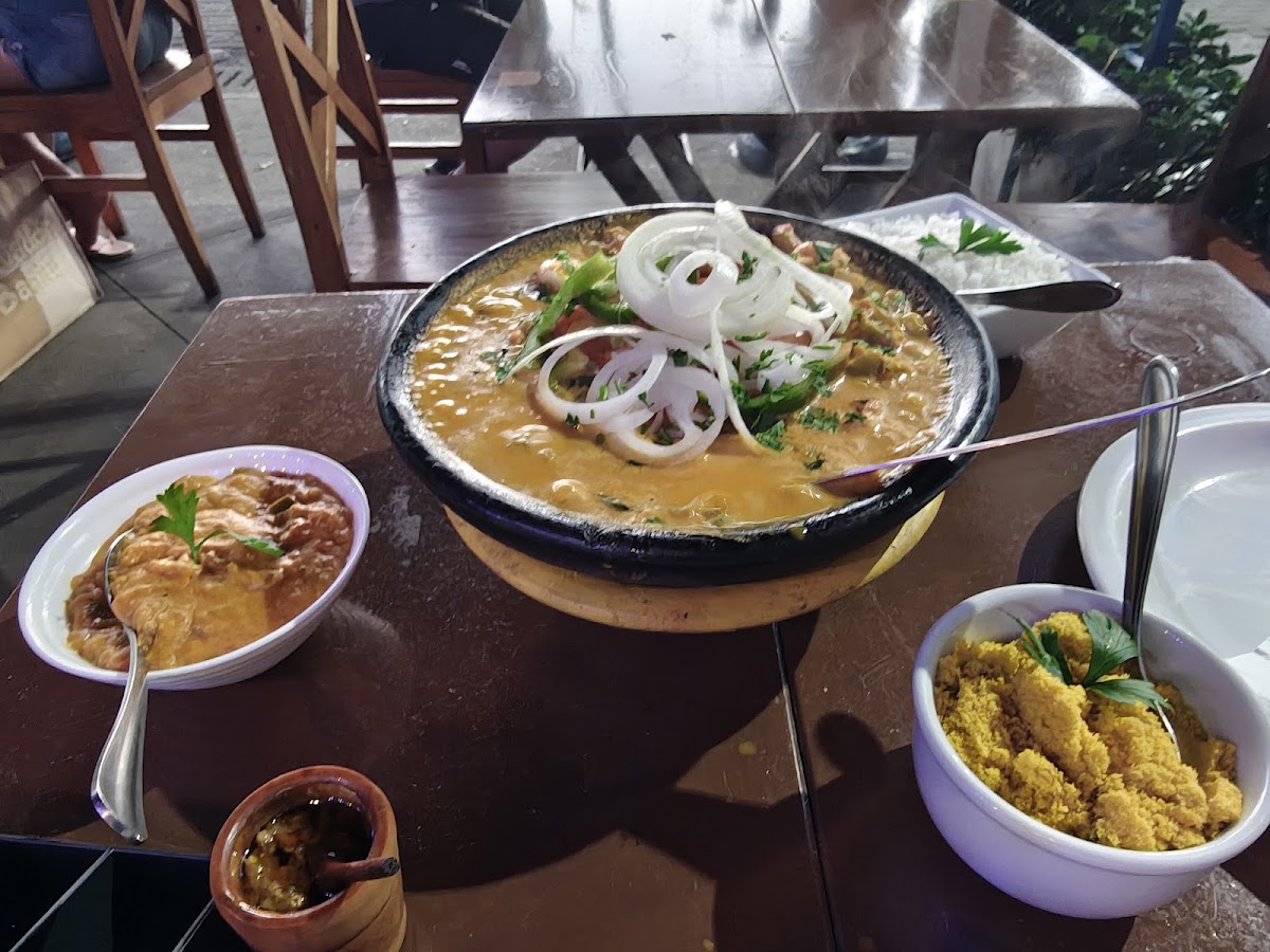 Tudo Azul Restaurante Suíço-Brasileiro