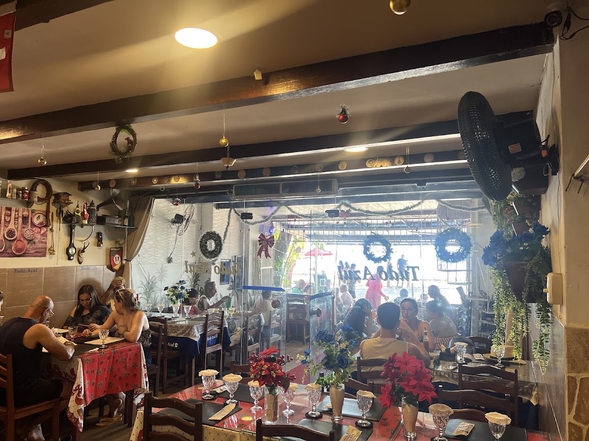 Tudo Azul Restaurante Suíço-Brasileiro
