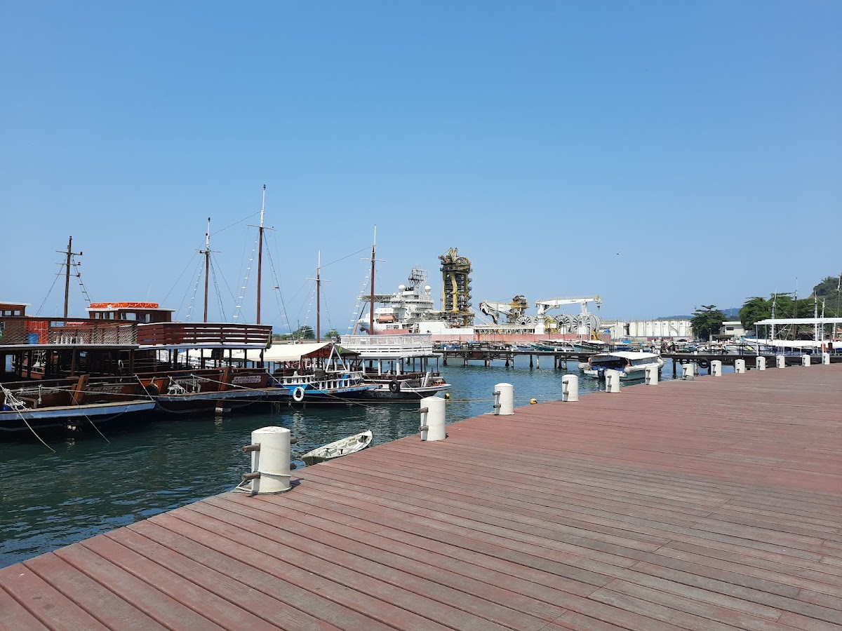 Cais Santa Luzia