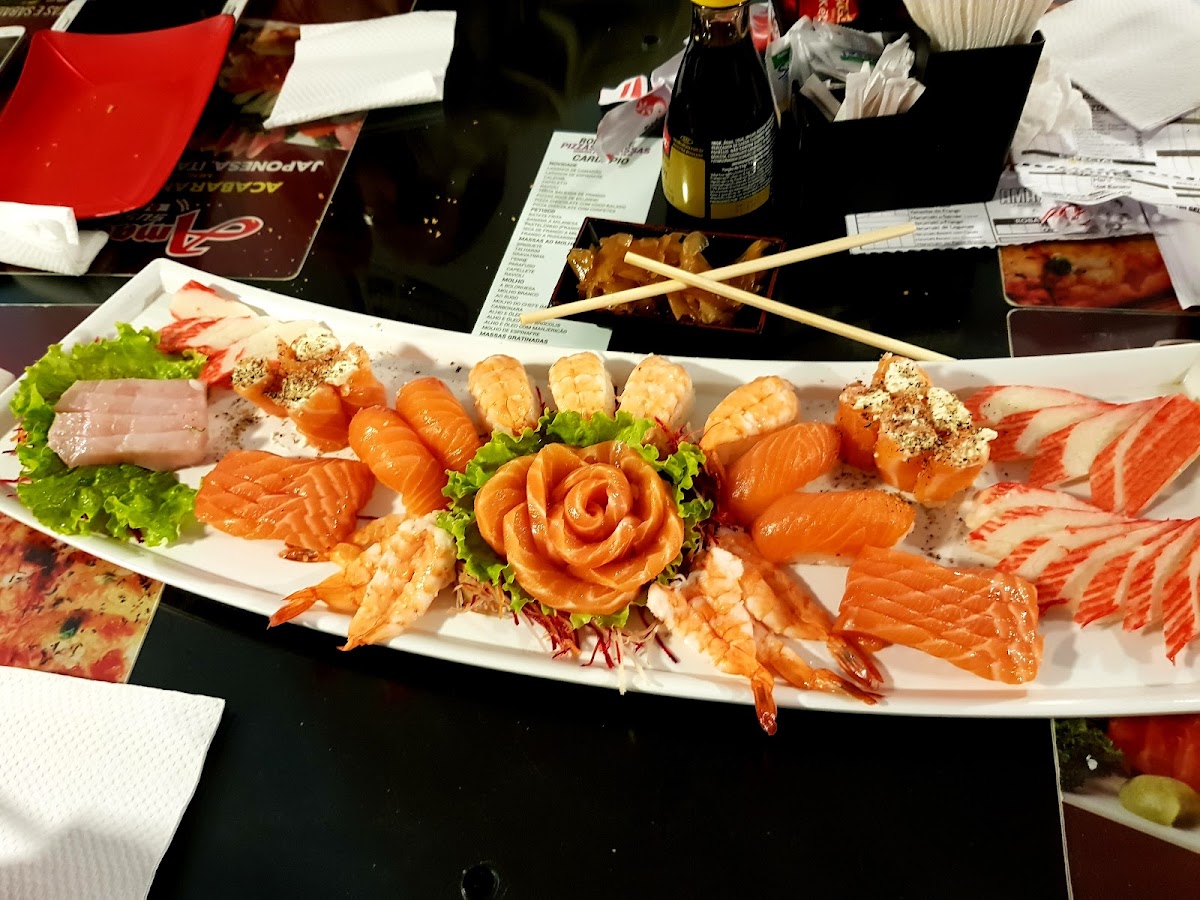 Amarelinho - Pizzaria, Sushi Bar & Restaurante