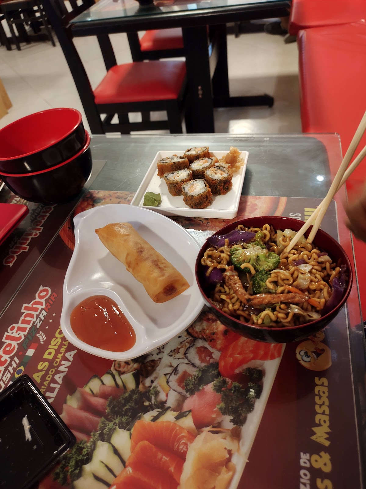 Amarelinho - Pizzaria, Sushi Bar & Restaurante