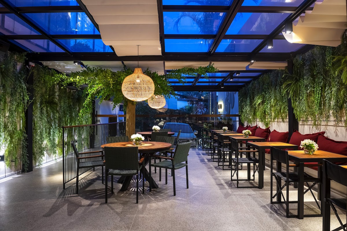 Canto Restaurante e Rooftop