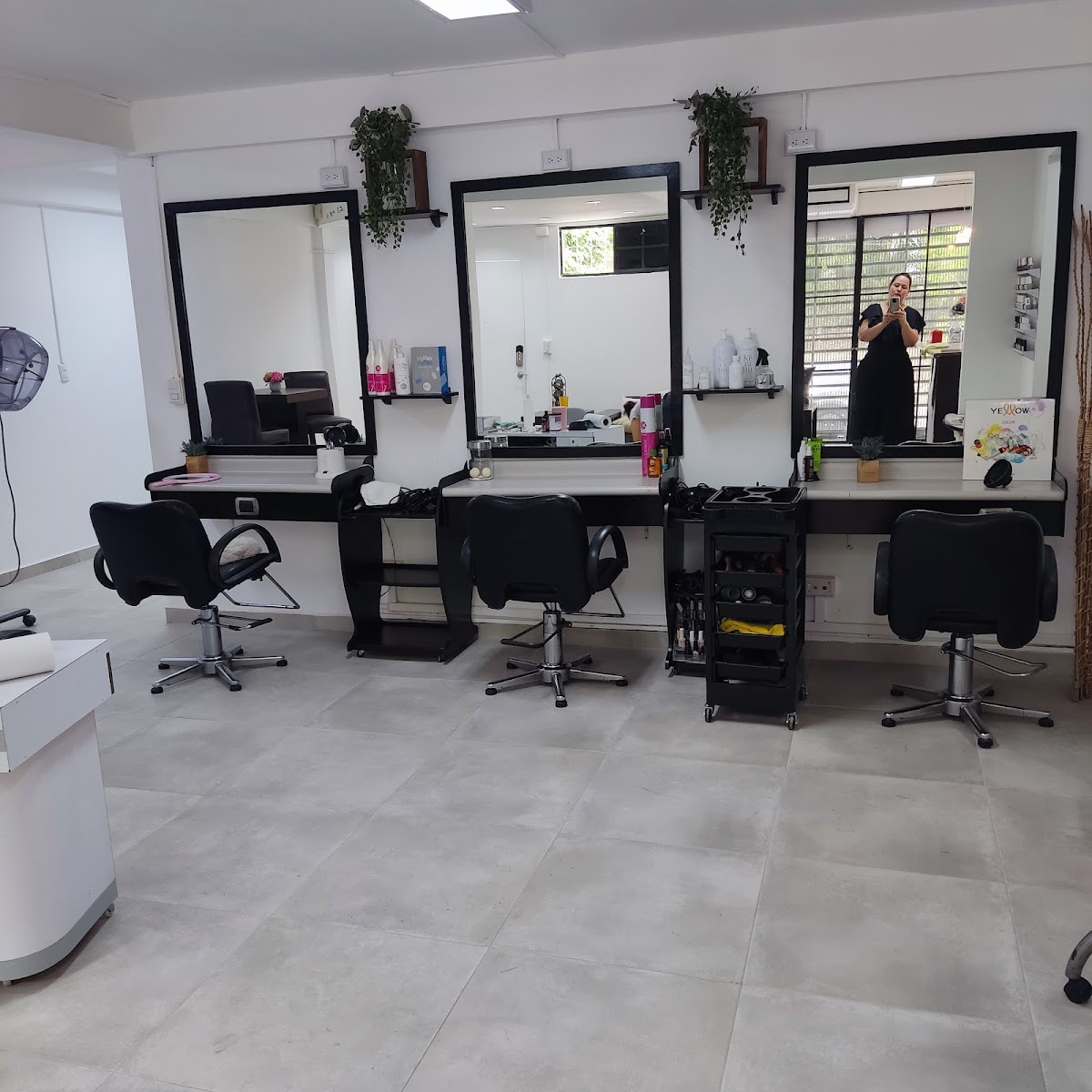 Numa Spa y Vanlié Salon