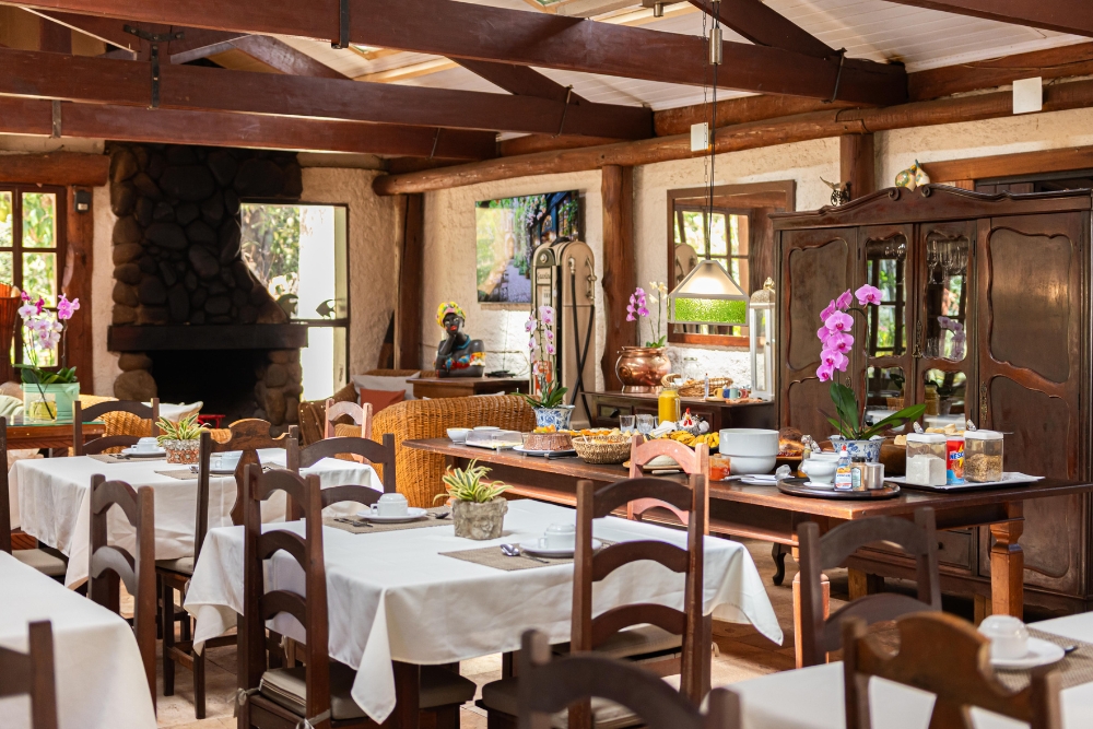 Passaporte (Cachoeiras Almécegas I, II e São Bento) + Café da manhã