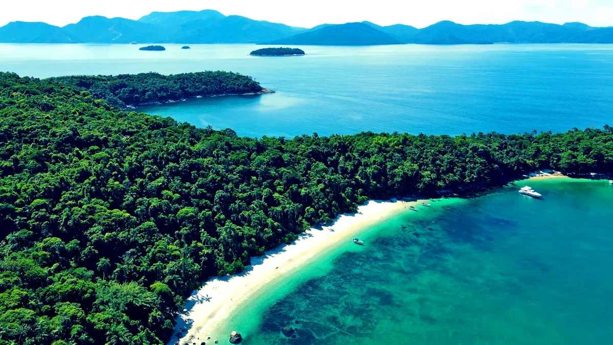 Passeio de Escuna na Ilha Grande, Praias e Aquários Naturais
